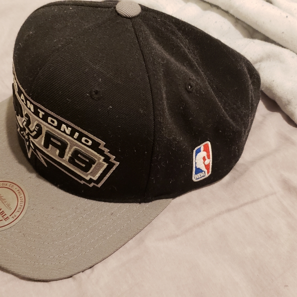 San Antonio Spurs MN XL Logo Snapback - Mitchell & Ness - Picture 3 of 9